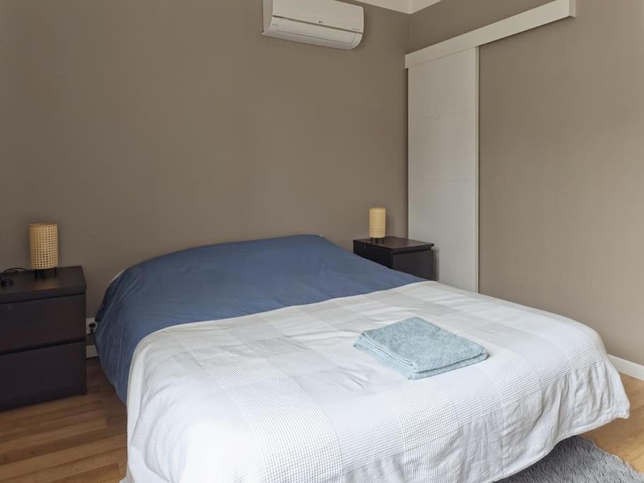 Appartement Spacieux En Centre Ville 旺多姆 外观 照片